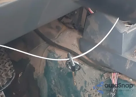 1995 Jeep Cherokee Sport from USA, damaged, VIN 1J4FJ68S0SL548043